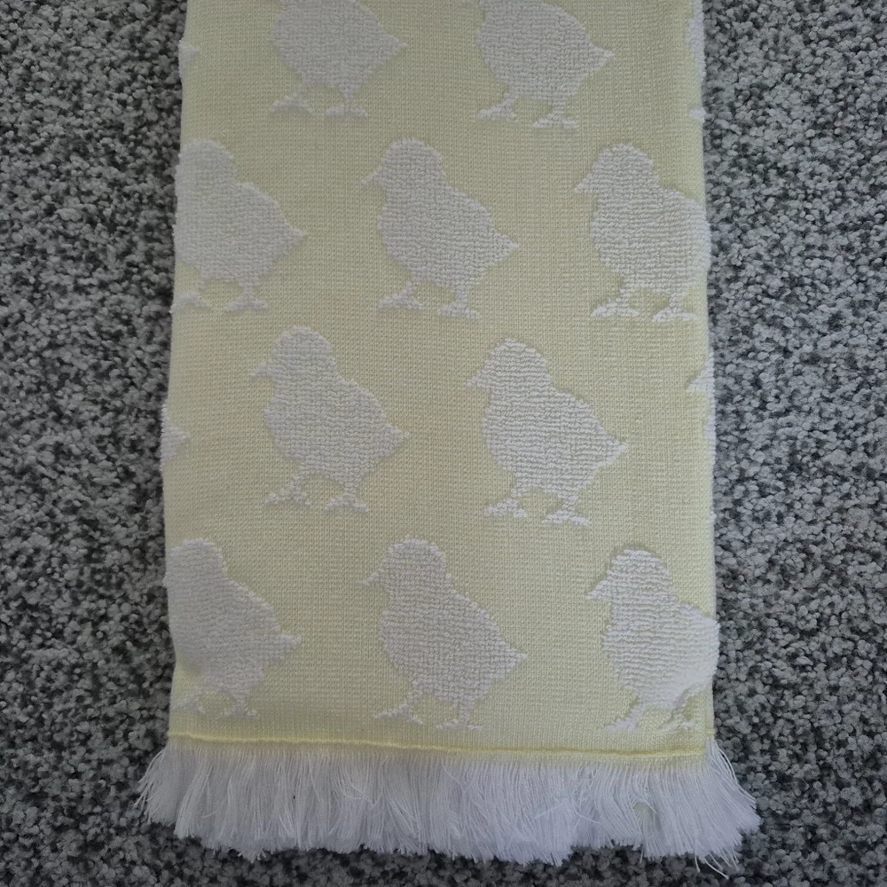 LADINNE SET OF 3 KITCHEN TOWELS EASTER YELLOW WITH CHICKS FRINGE 20 X 30 NIP